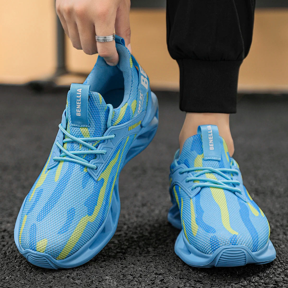 2026 New Women's Blade Running Shoes – Breathable, Slip-Resistant, Comfortable, and Stylish for All-Day Wear; Unisex Design Suitable for Both Men and Women